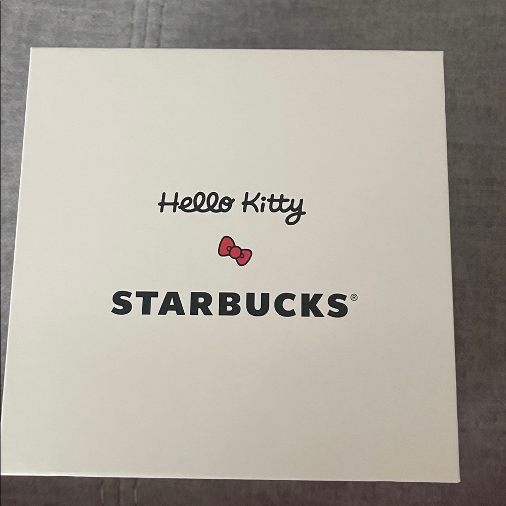 2025 Starbucks Sanrio Hello Kitty Mug with Red Bow and Green Lid - Picture 4 of 6